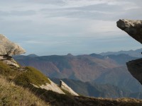 9 Στο κέντρο η κορυφή Κράβιτσα, δεξιά Πετέρνικ..JPG