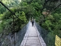 Ο ΗΛΙΑΣ ΠΕΡΝΑ ΤΗ ΠΕΖΟΓΕΦΥΡΑ.jpg