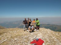 9 Στην κορυφή αφού σημαδέψαμε μετρήσαμε .JPG